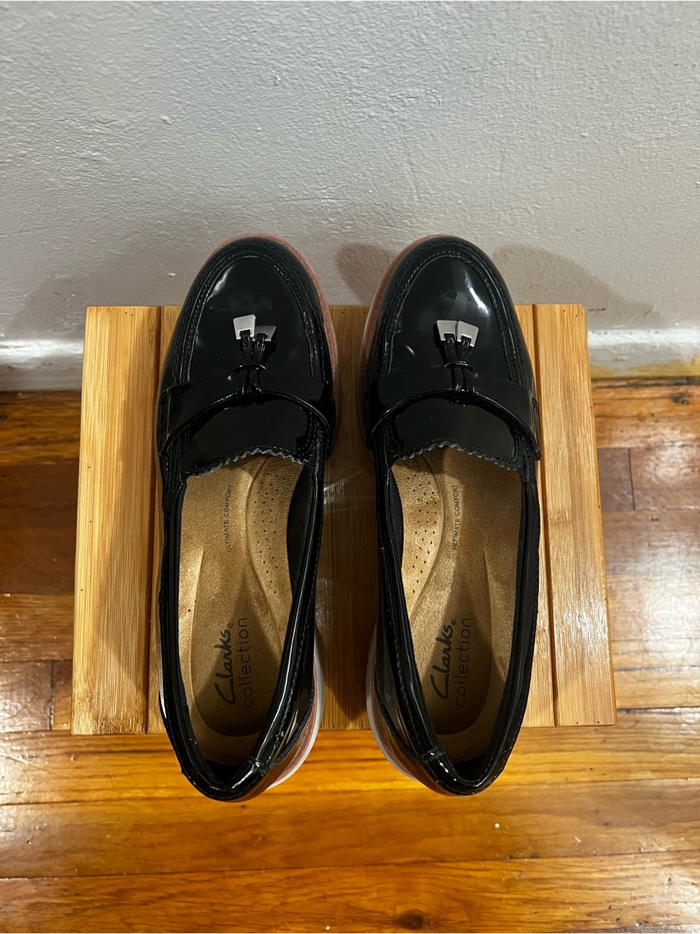 Clark’s Patent Leather Chunky Lug Sole Black Comfort Loafers 8 Preppy Academia - Picture 2 of 12